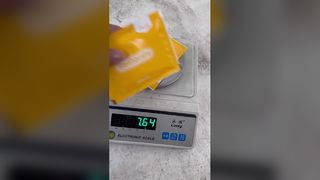 Automatische, vierseitig versiegelnde Hochgeschwindigkeits-Kleinbeutelverpackungsmaschine für Kaffeepulver und Getränkepulver